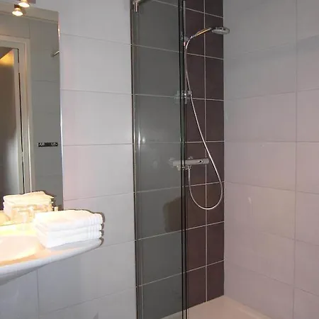 Hôtel Kyriad Bourg En Bresse Chambre photo